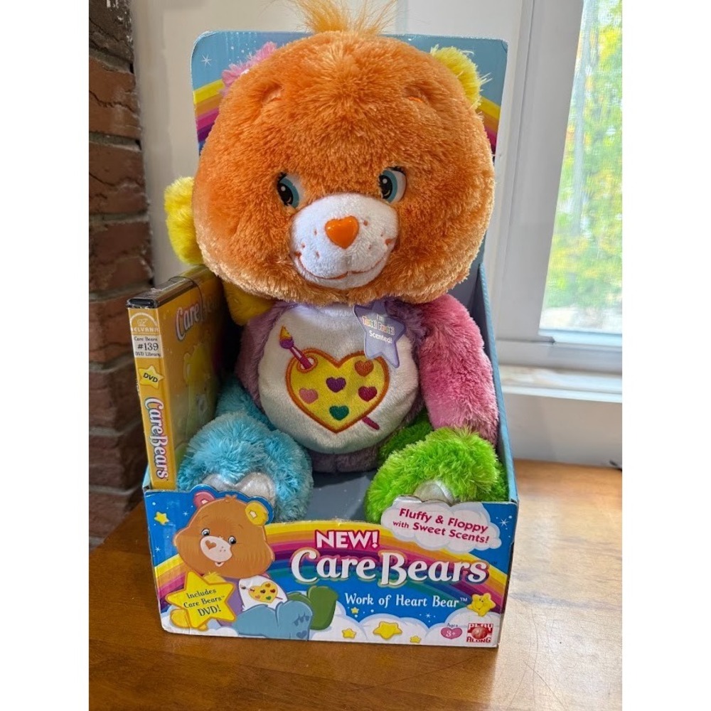 NIB 2005 Care Bears Fluffy & Floppy with Sweet Scents Work of Heart Bear & DVD